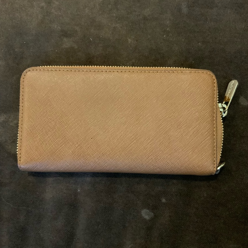 Authentic Michael Kors Wallet Excellent Condition - Picture 2 of 4